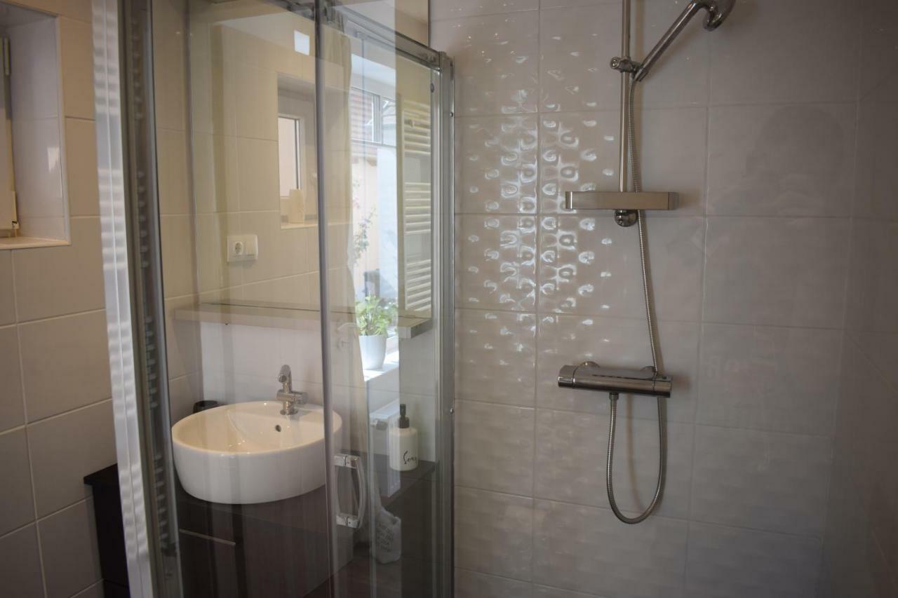 Buborek Apartman Tata Zewnętrze zdjęcie