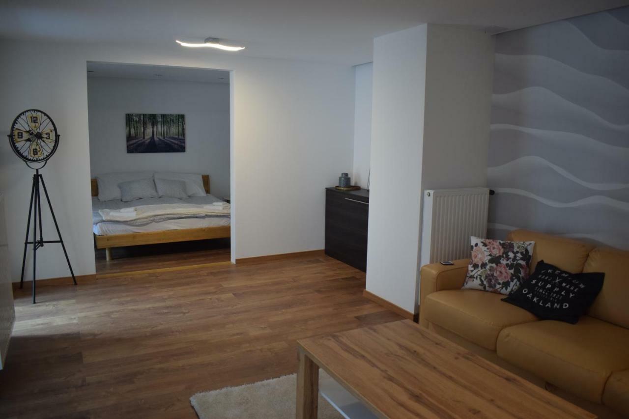 Buborek Apartman Tata Zewnętrze zdjęcie